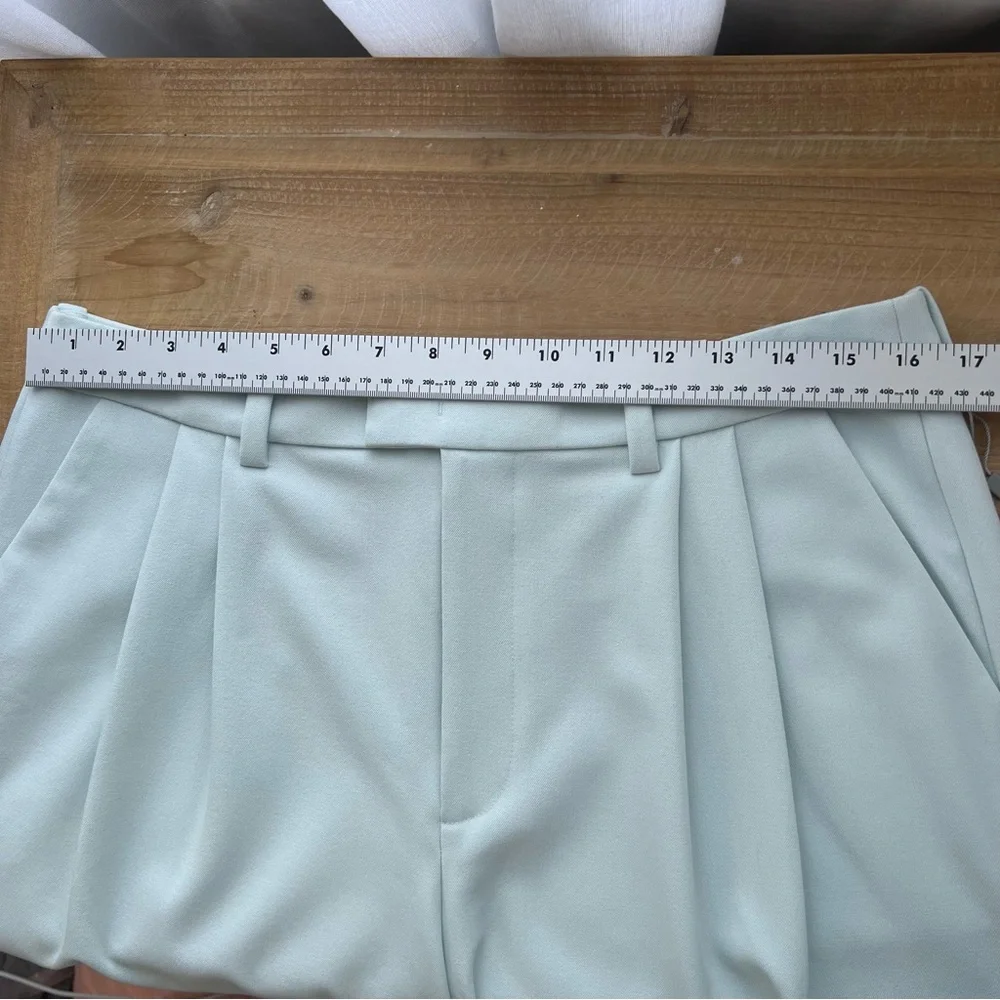 Favorite Daughter The Agnes Shorts In Pastel Blue Size 12 New - Picture 8 of 10